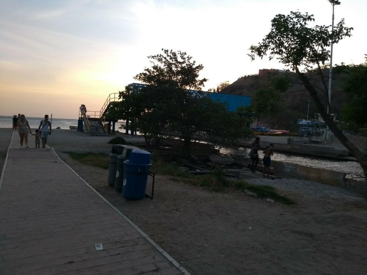 Apartamento Edificio Los Laureles ซันตามาร์ตา ภายนอก รูปภาพ